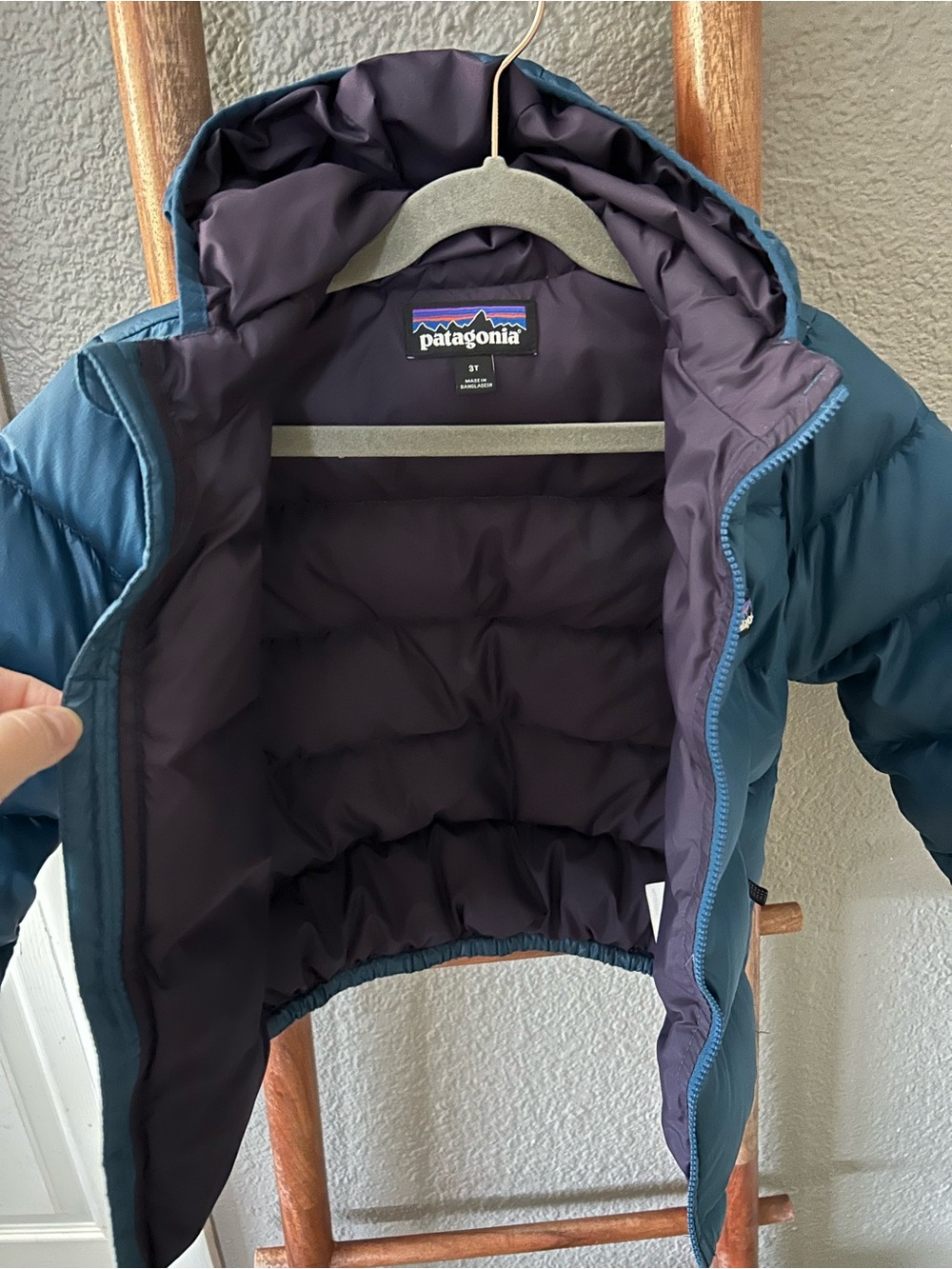 Patagonia Kids Teal-Blue Hooded Puffer Jacket - Picture 3 of 10